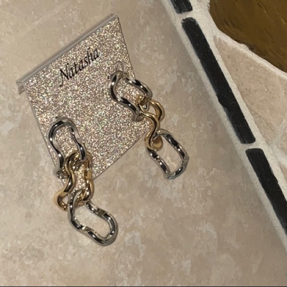 Natasha Post And Clutch Chunky Link Earrings In Silver Gold Toned Curvy Metal 18$